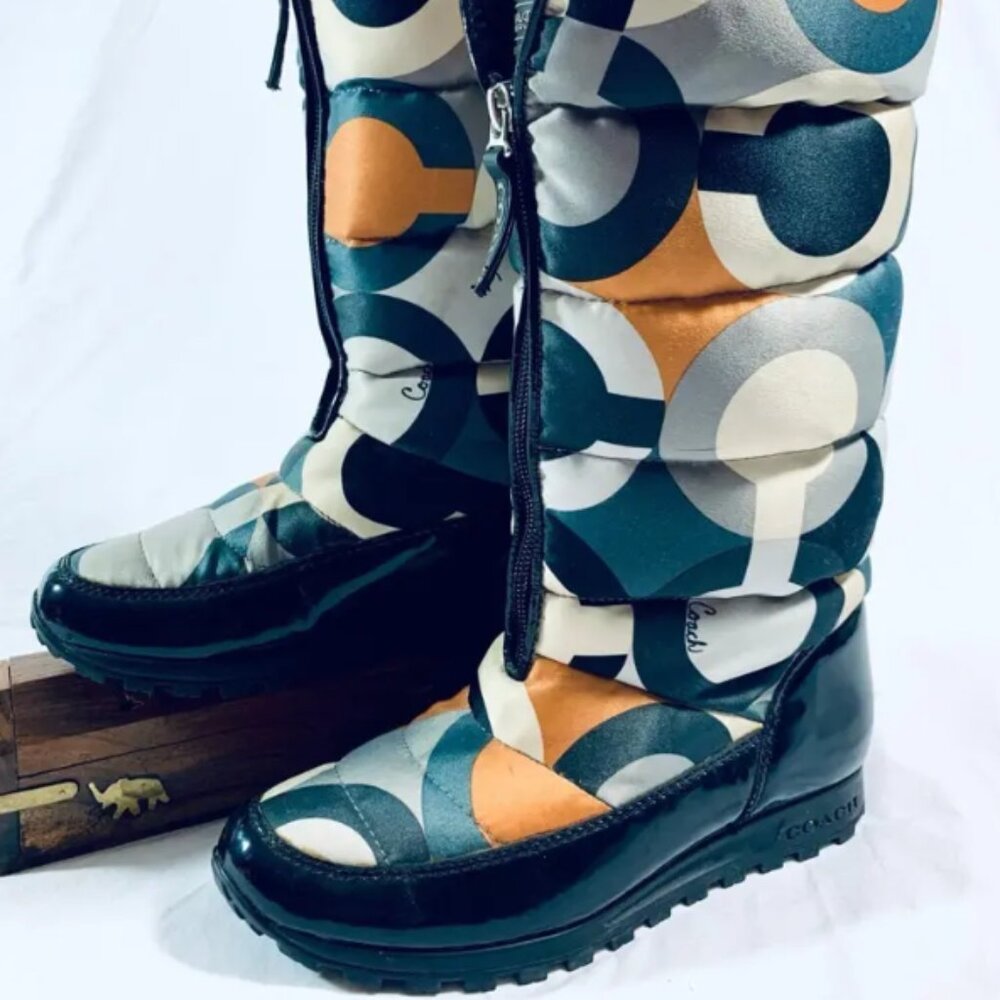 Coach Snow Boots – Navy Blue – Size 9